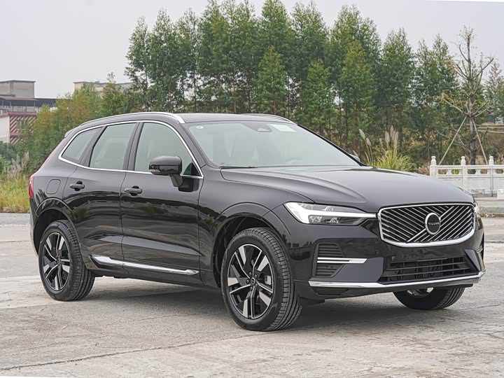 Volvo XC60 2026 2026款 B5 四驱智远豪华版