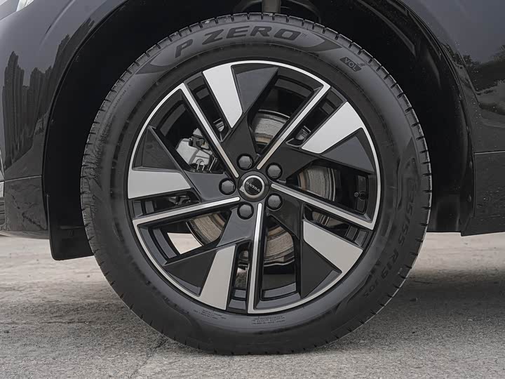 Volvo XC60 2026 2026款 B5 四驱智远豪华版