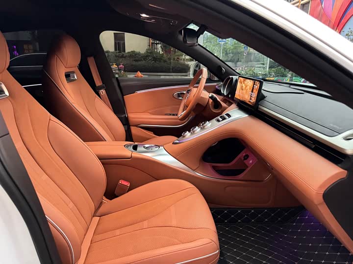 Ora Lightning Cat (07) 2024 2024款 暗夜版 555km 尊贵版