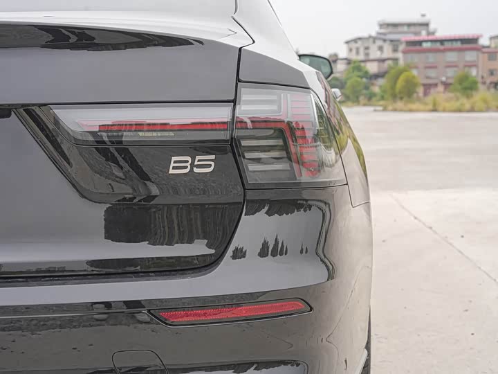 Volvo S90 2026 2026款 B5 智远豪华版