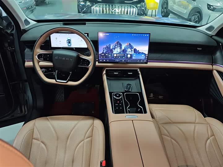 Chery Tiggo 8L 2024 2024款 2.0T 两驱尊贵版 5座