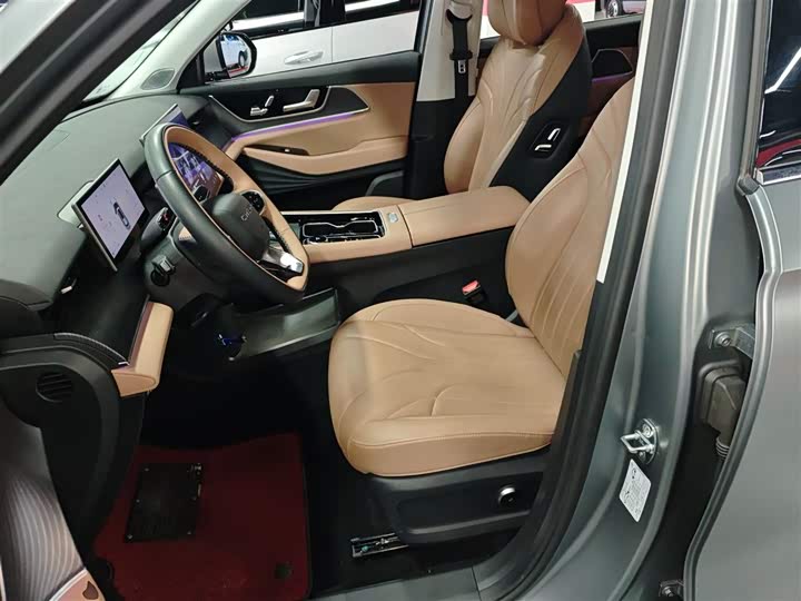 Chery Tiggo 8L 2024 2024款 2.0T 两驱尊贵版 5座