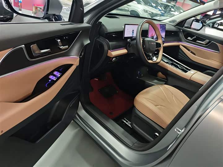 Chery Tiggo 8L 2024 2024款 2.0T 两驱尊贵版 5座