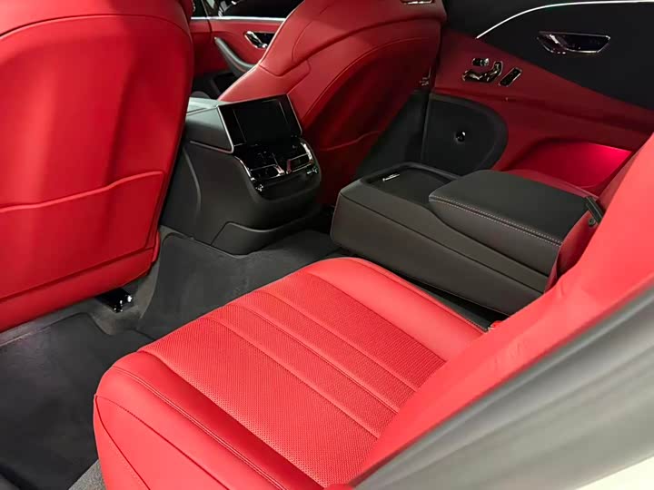 Bentley Flying Spur 2022 2022款 4.0T V8 标准版