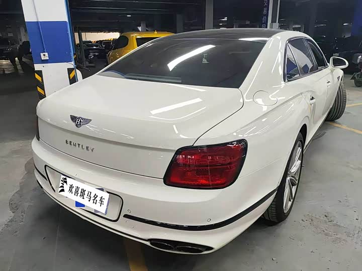 Bentley Flying Spur 2022 2022款 4.0T V8 标准版
