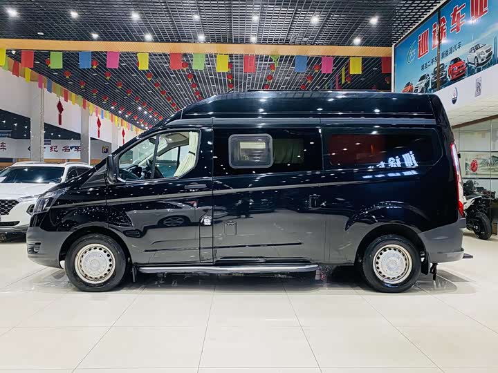 Ford Transit 2021 2021款 2.0T汽油自动高级营运商旅型中轴中顶7座国VI