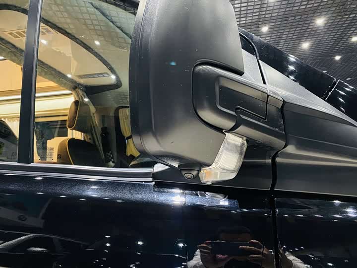 Ford Transit 2021 2021款 2.0T汽油自动高级营运商旅型中轴中顶7座国VI