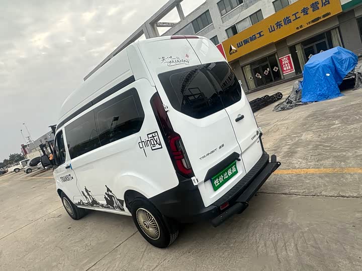 Ford Transit 2023 2023款 2.0T柴油手动多功能商用车短轴中顶5/6座