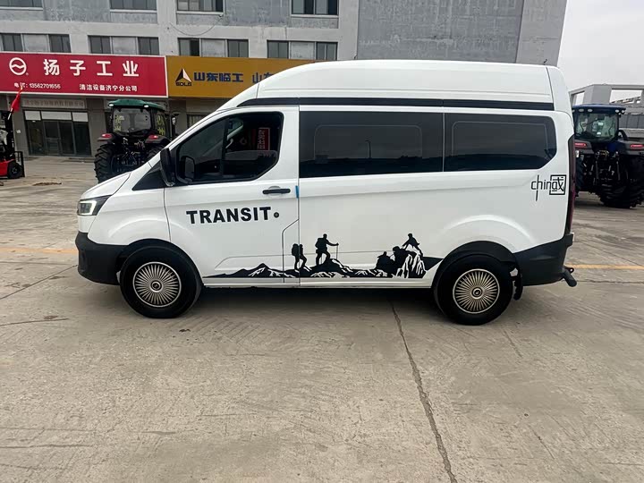 Ford Transit 2023 2023款 2.0T柴油手动多功能商用车短轴中顶5/6座