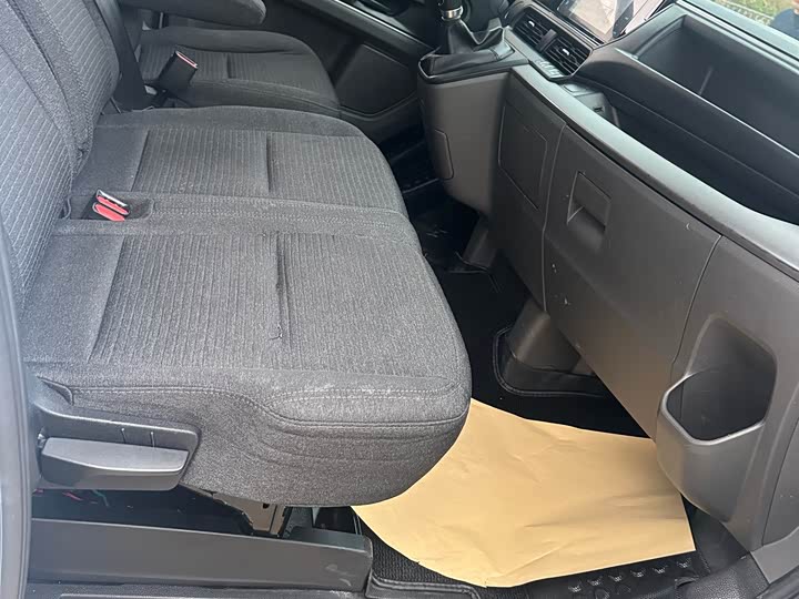 Ford Transit 2023 2023款 2.0T柴油手动多功能商用车短轴中顶5/6座