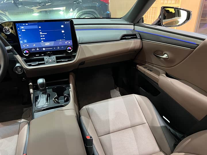 Lexus ES 2025 2025款 300h 臻享版