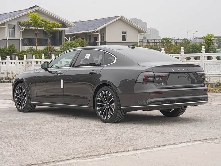 Volvo S90 2026 2026款 B5 智远豪华版