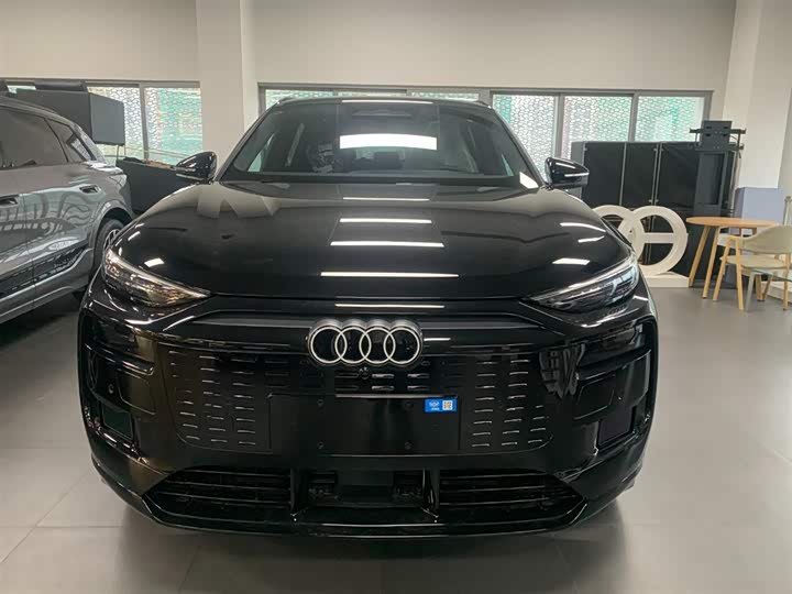 Audi Q6L e-tron 2026 2026款 首发领航版