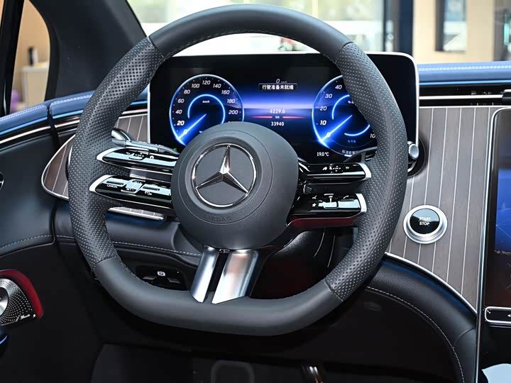 Mercedes-Benz EQE 2025 2025款 500 4MATIC 先锋版