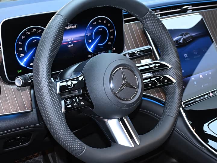 Mercedes-Benz EQE 2025 2025款 500 4MATIC 先锋版