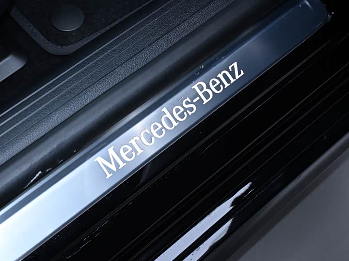 Mercedes-Benz EQE 2025 2025款 500 4MATIC 先锋版