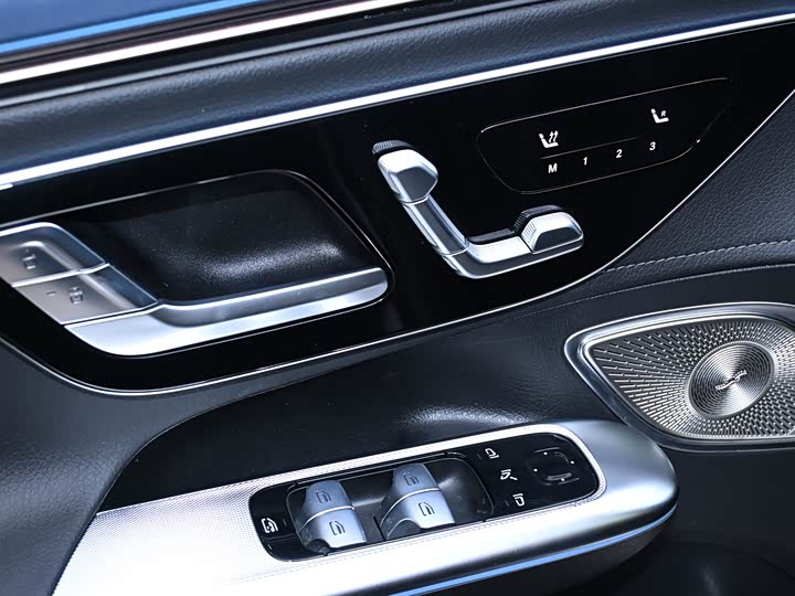 Mercedes-Benz EQE 2025 2025款 500 4MATIC 先锋版