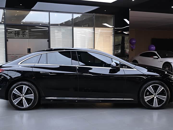 Mercedes-Benz EQE 2025 2025款 500 4MATIC 先锋版