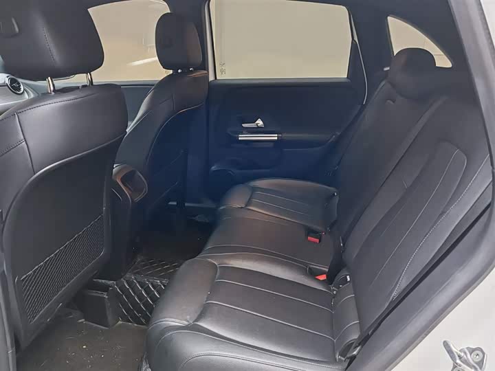 Mercedes-Benz B-Class 2022 2022款 改款 B 200 时尚型