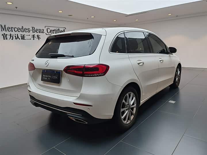 Mercedes-Benz B-Class 2022 2022款 改款 B 200 时尚型