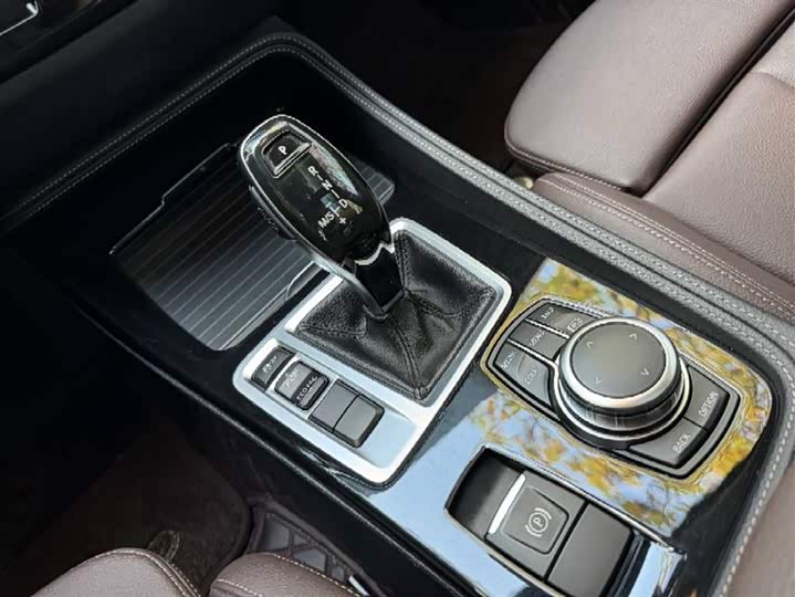 BMW 1 Series 2023 2023款 120i M运动曜夜版