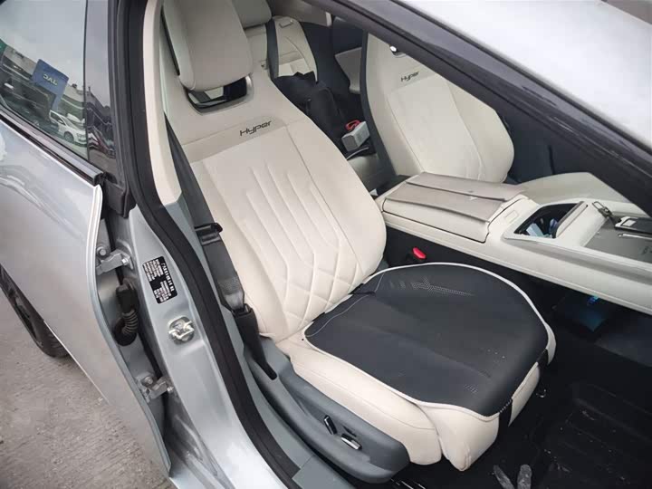 GAC Hyptec GT 2023 2023款 710后驱超充版