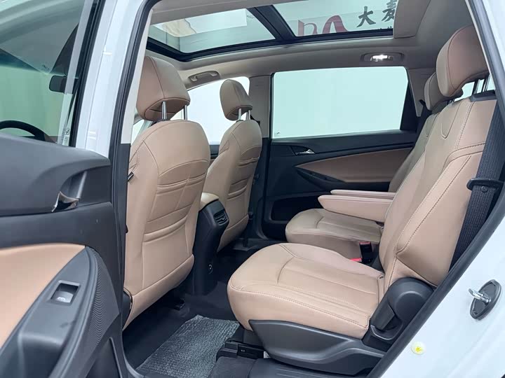 Buick GL6 2021 2021款 323T 轻混动互联豪华型