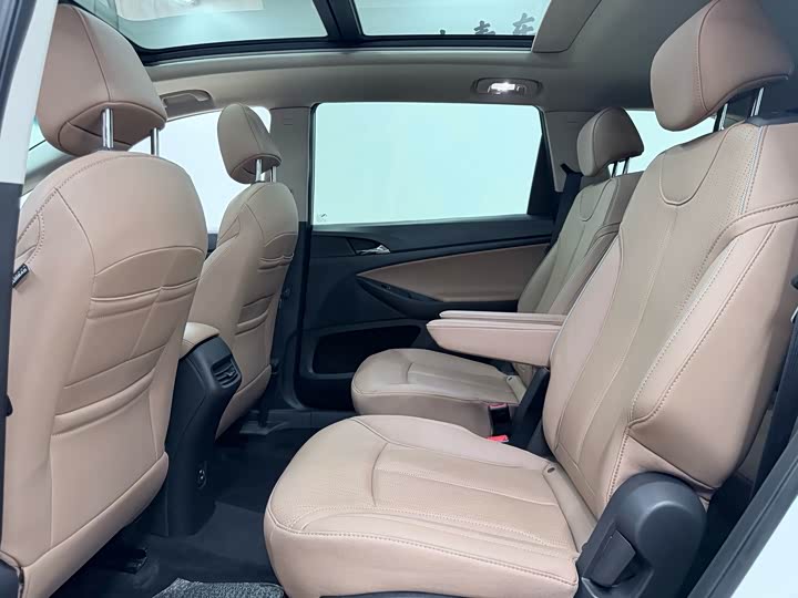 Buick GL6 2021 2021款 323T 轻混动互联豪华型