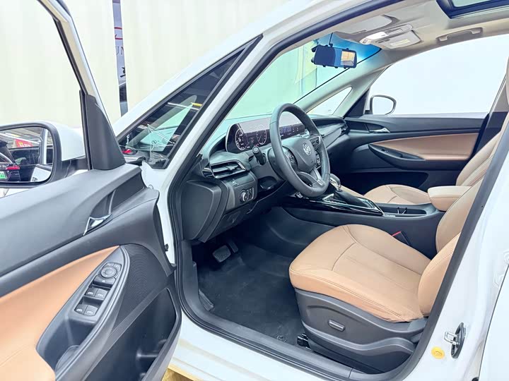 Buick GL6 2021 2021款 323T 轻混动互联豪华型