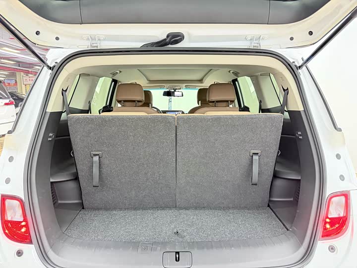 Buick GL6 2021 2021款 323T 轻混动互联豪华型