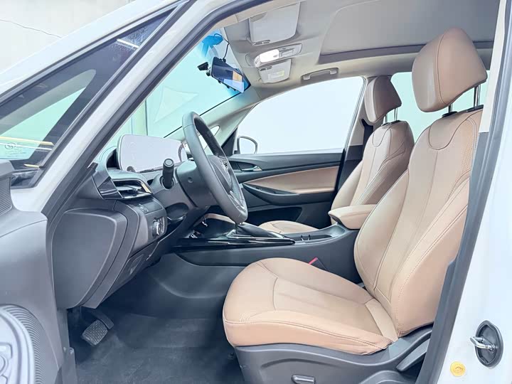 Buick GL6 2021 2021款 323T 轻混动互联豪华型