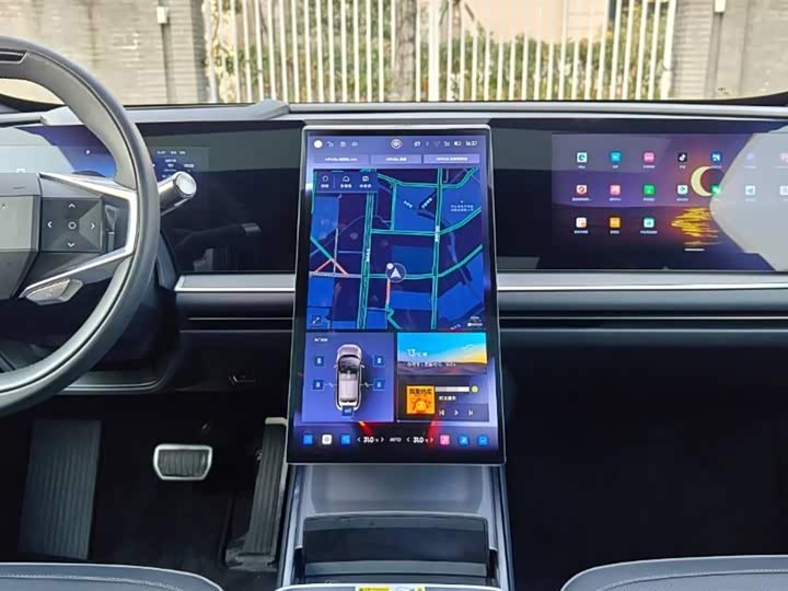 HiPhi Y 2023 2023款 560km 先锋版