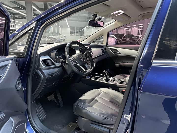 BYD Song Max 2021 2021款 升级版 1.5T 自动豪华型 6座