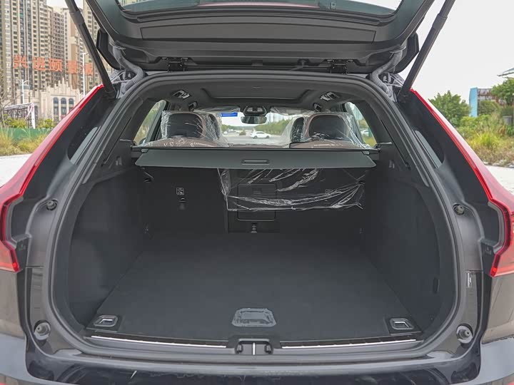 Volvo XC60 2026 2026款 B5 四驱智远豪华版