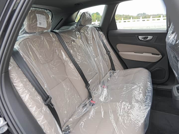 Volvo XC60 2026 2026款 B5 四驱智远豪华版