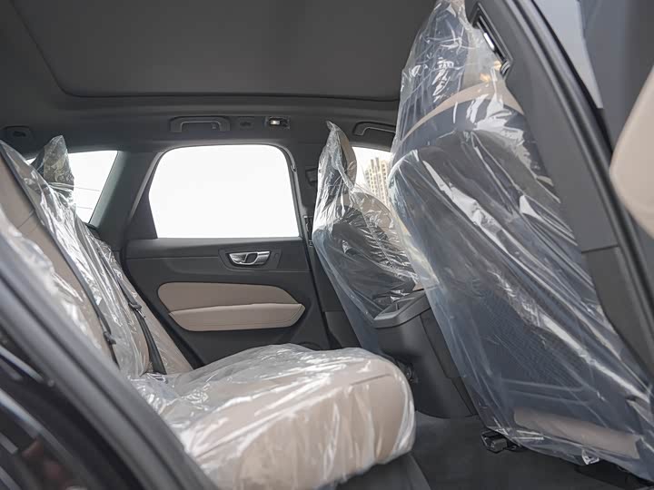 Volvo XC60 2026 2026款 B5 四驱智远豪华版