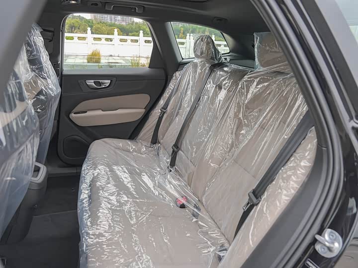 Volvo XC60 2026 2026款 B5 四驱智远豪华版