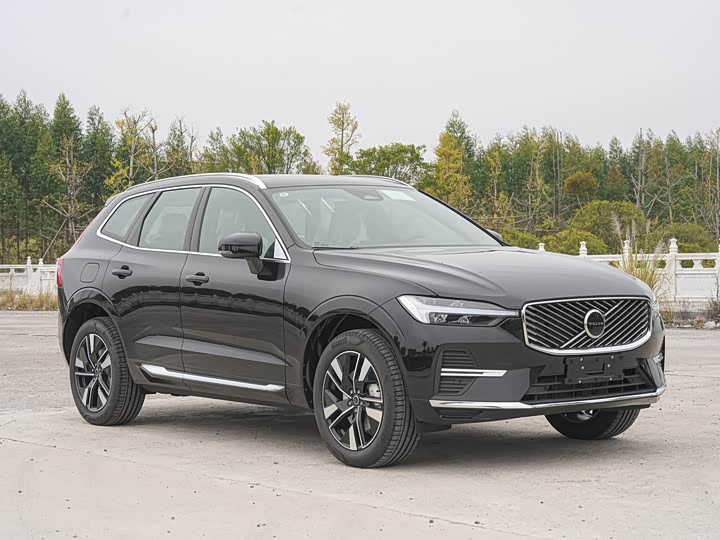 Volvo XC60 2026 2026款 B5 四驱智远豪华版