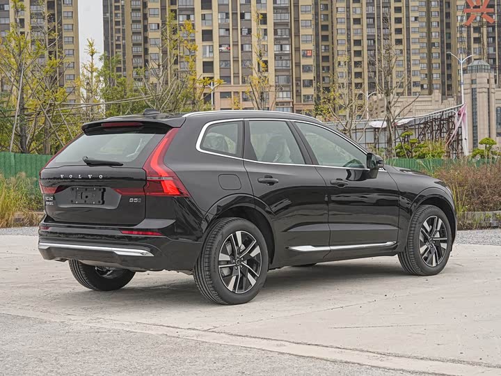 Volvo XC60 2026 2026款 B5 四驱智远豪华版