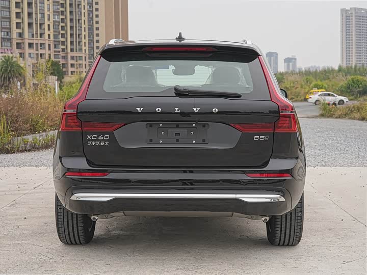 Volvo XC60 2026 2026款 B5 四驱智远豪华版