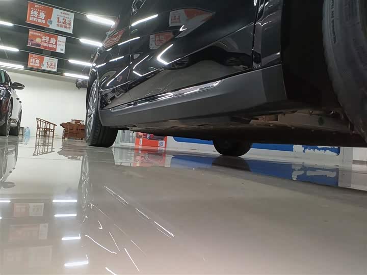 Hongqi E-QM5 2024 2024款 500km 出行版