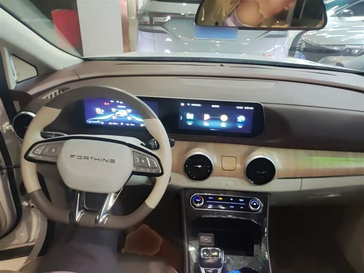 Dongfeng Forthing Yacht 2022 2022款 1.5T DCT逐浪版