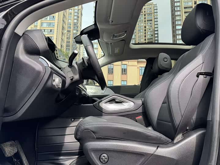 Mercedes-Benz GLE-Class Coupe 2022 2022款 改款 GLE 350 4MATIC 轿跑SUV 时尚型