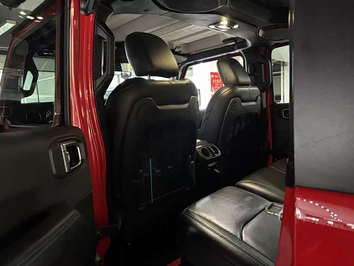 Jeep Wrangler Hybrid 2021 2021款 四门 2.0T 4xe 罗宾汉先行版