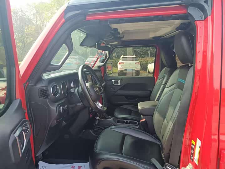 Jeep Wrangler Hybrid 2021 2021款 四门 2.0T 4xe 罗宾汉先行版