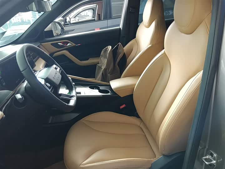 Roewe RX5 Hybrid 2023 2023款 eRX5 超混尊荣版