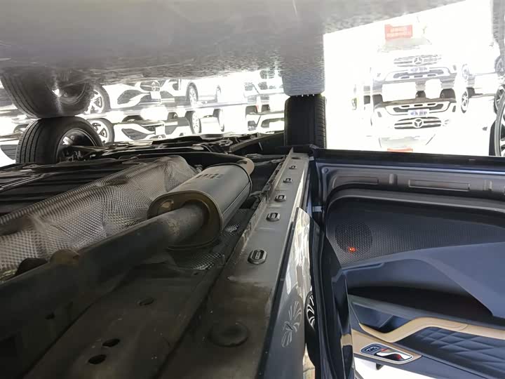 Roewe RX5 Hybrid 2023 2023款 eRX5 超混尊荣版