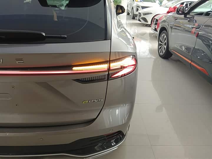 Roewe RX5 Hybrid 2023 2023款 eRX5 超混尊荣版