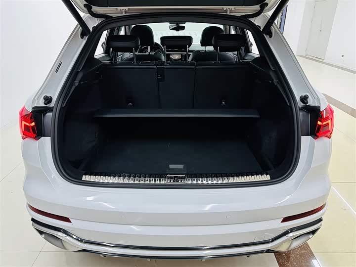 Audi Q3 2024 2024款 35 TFSI 时尚动感型