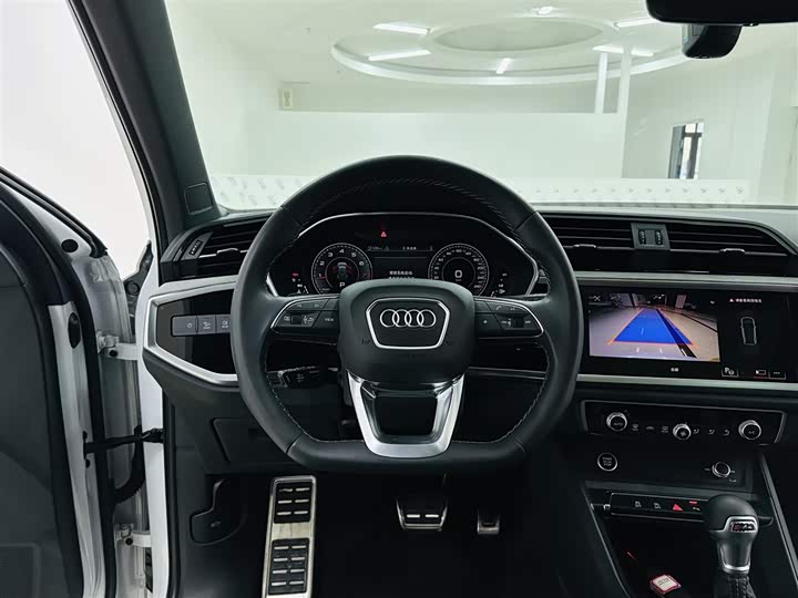 Audi Q3 2024 2024款 35 TFSI 时尚动感型